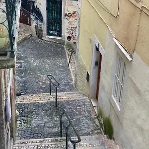 Apartment Cosy Mouraria, Lisbon