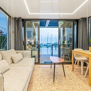 Hotel en barco The Homeboat Company Parque Nacoes-lisboa, Lisboa